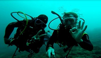 Picture of Roy Moranz scuba diving in Boracay.